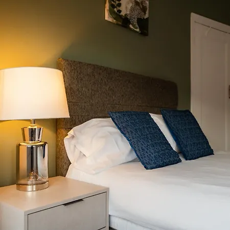 Buckingham House Horizon